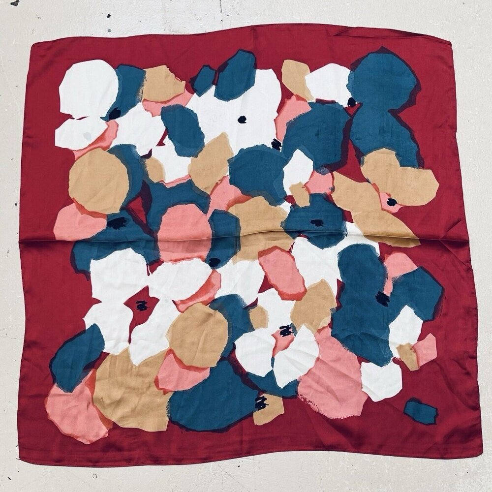 Wrapable Silky Neckerchief Square Scarf 26.5 x 27 Inches Multi Color Abstract